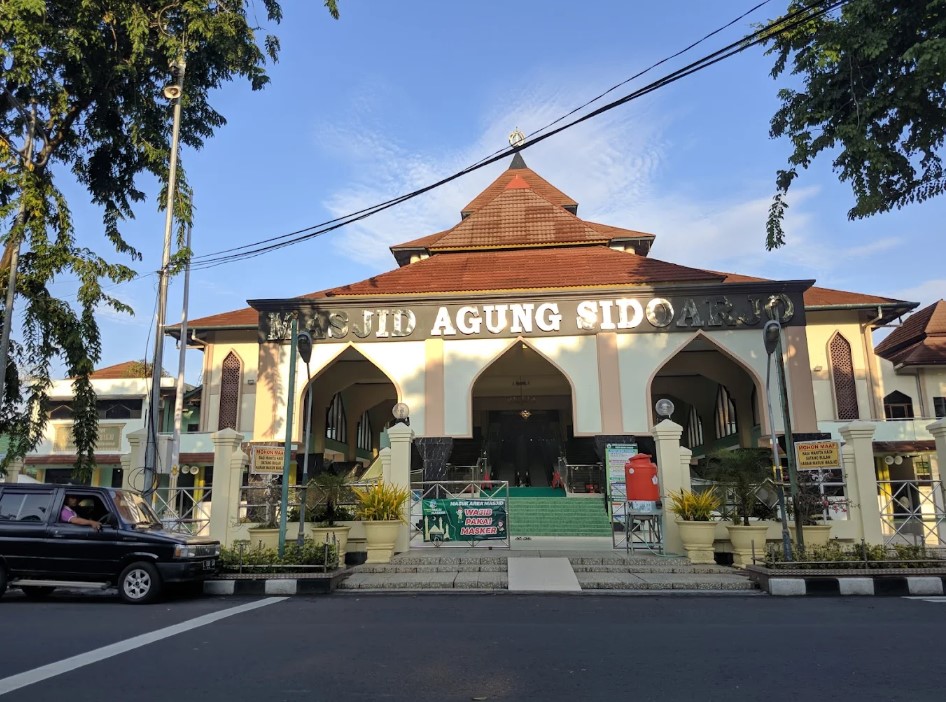 Masjid Besar di Sidoarjo: Destinasi Ibadah dan Wisata Religi